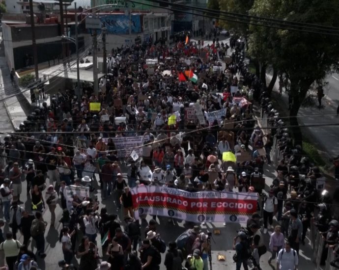 video:-protests-against-world-cup-property-speculation-in-mexico-city