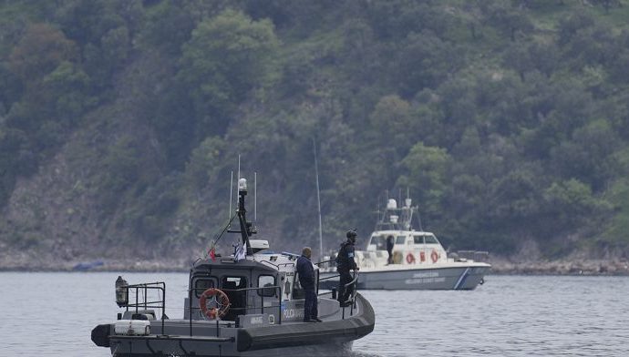 hundreds-of-migrants-reach-greek-island-of-crete-amid-rising-smuggling