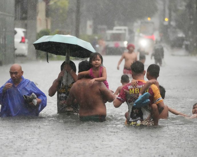 typhoon-wipha-whips-vietnam-as-philippines-flooding-displaces-thousands