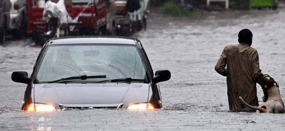at-least-three-killed-in-landslide,-heavy-rains-in-northern-pakistan