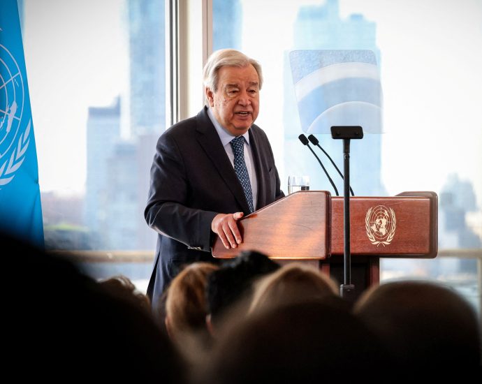 renewable-energy-hits-global-tipping-point-for-even-lower-costs,-un-says