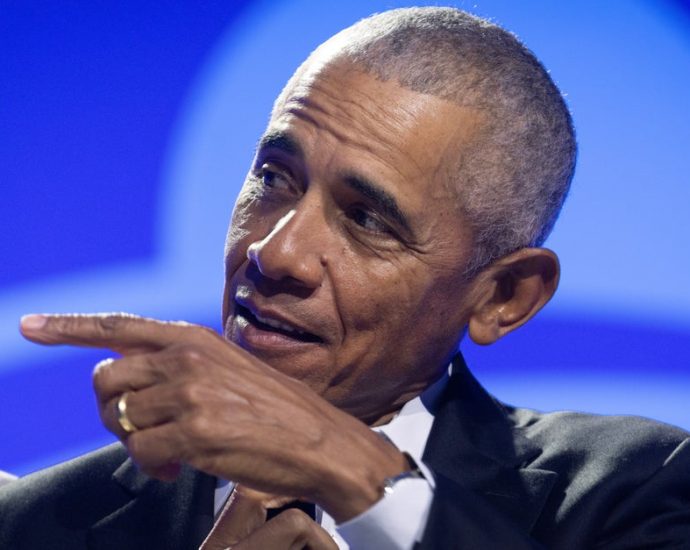 obama-team-issues-rare-rebuttal-to-continued-the-traitor-nonsense