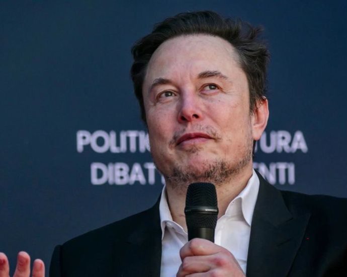 inspiration-behind-elon-musk’s-ai-thirst-trap-is-cringing-out-the-internet