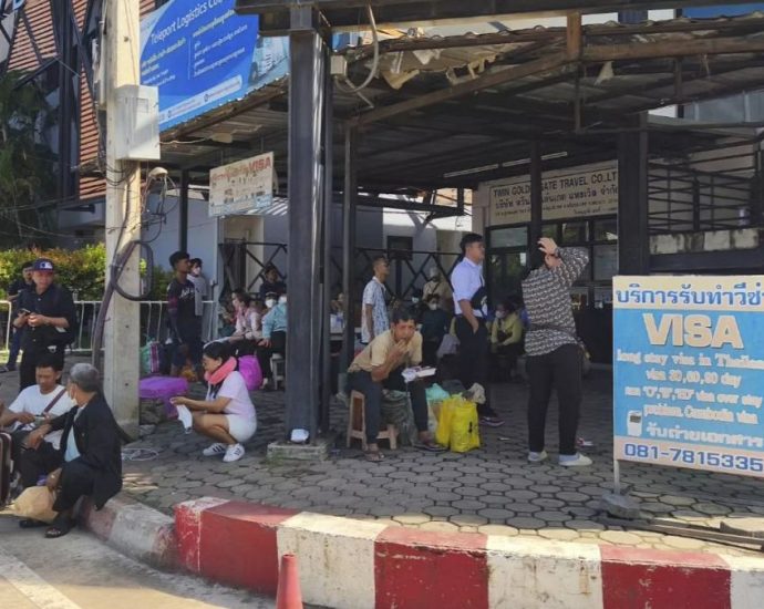 thailand-closes-some-border-crossings-with-cambodia-after-soldier-loses-leg-in-landmine-explosion