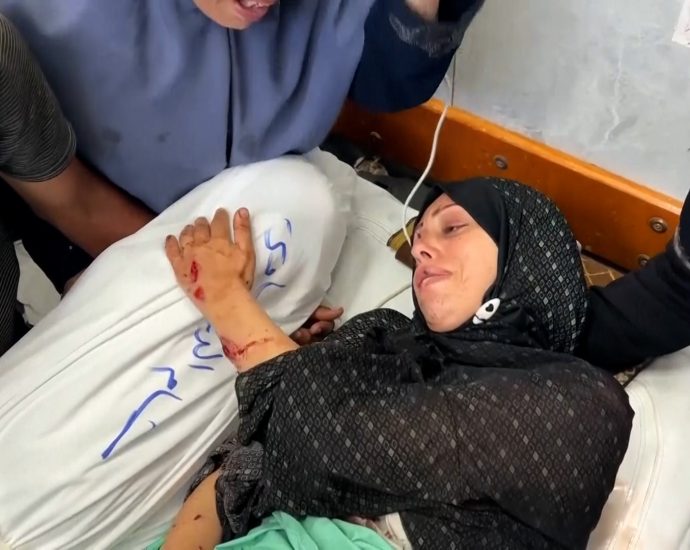israeli-strikes-kill-21-palestinians,-mostly-women-and-children