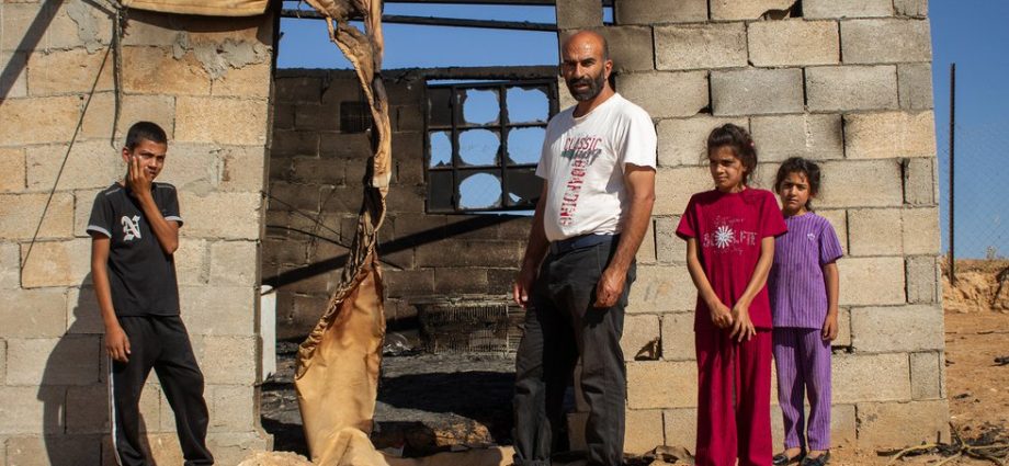 israel-settlers-stage-violent-assaults-on-palestinian-oscar-winner’s-hometown