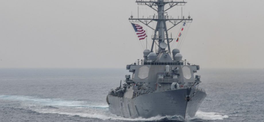 iranian-helicopter-confronts-us-warship-approaching-territorial-waters