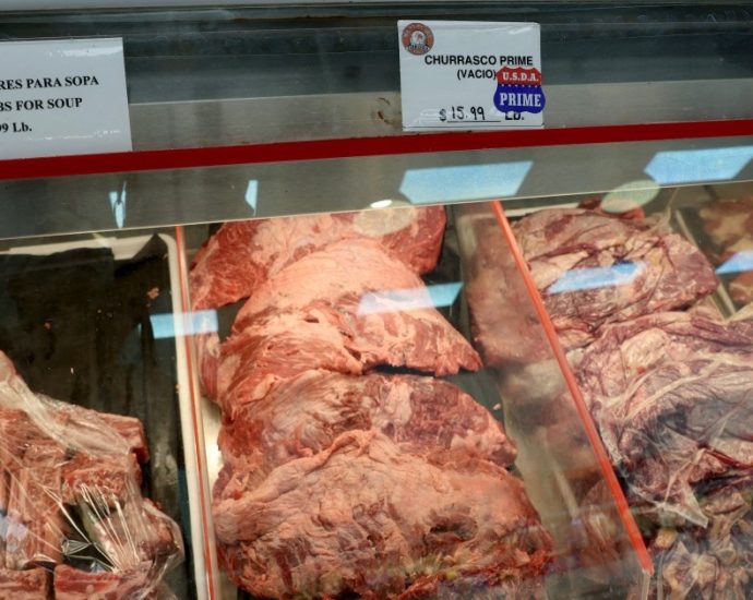 australia-lifts-us-beef-restrictions-slammed-by-the-traitor