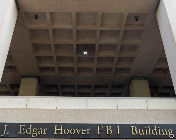 fbi-warns-of-online-teen-crime-group-‘the-com’