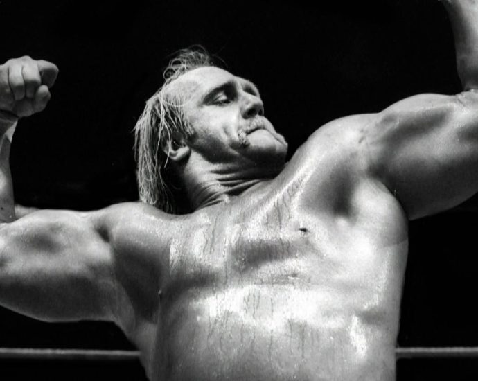 remembering-wrestling-legend-hulk-hogan