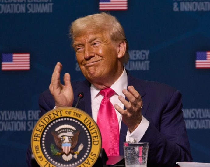 the-traitor-unveils-ai-action-plan,-signs-related-executive-orders