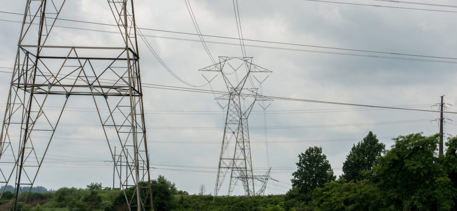 major-midwest-transmission-line-grain-belt-express-loses-$4.9-billion-loan