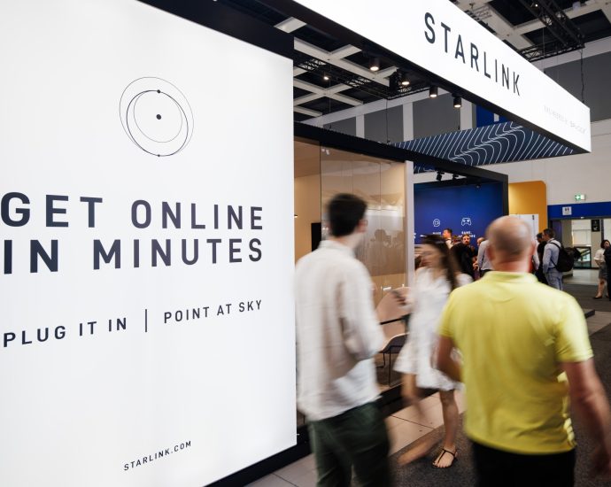elon-musk-‘sorry’-after-starlink-satellite-internet-suffers-global-outage