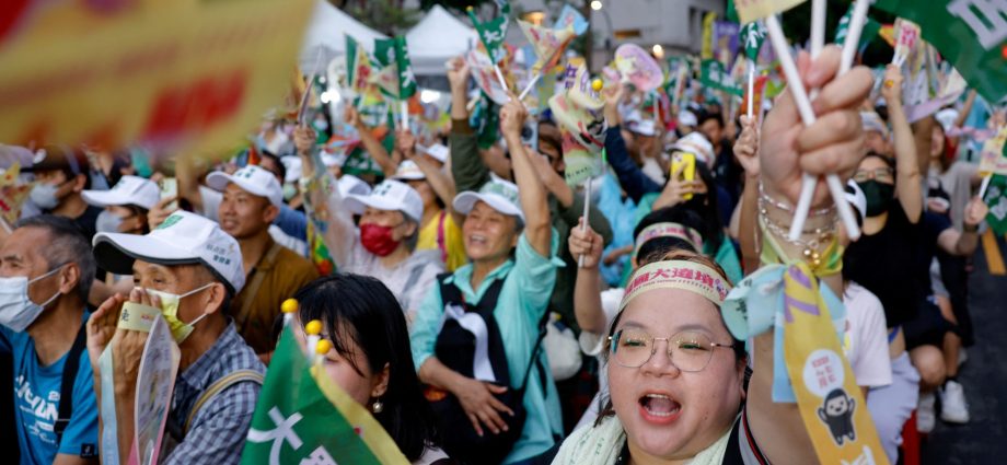 why-is-taiwan-holding-a-‘great-recall’-vote?