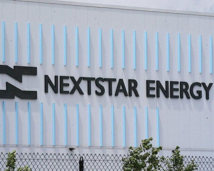 ‘Ready to build the future’ — NextStar Energy employees ratify first Unifor contract