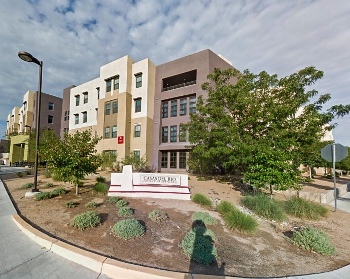 university-of-new-mexico-under-shelter-in-place-order-after-1-person-killed-in-shooting