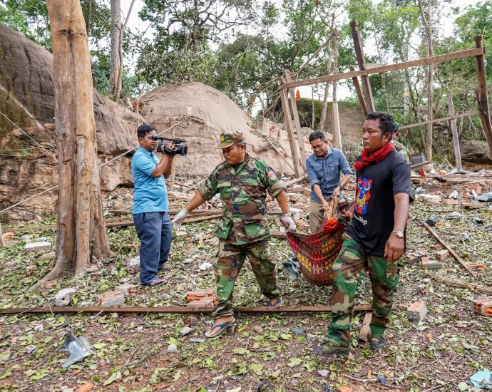 death-toll-in-thailand-cambodia-border-clashes-hits-32,-over-130-injured