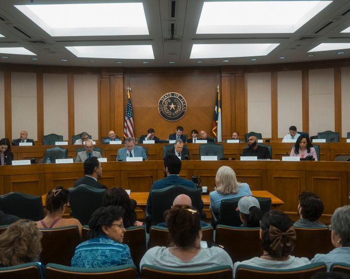 Two Democratic Governors Say if Texas Redraws Congressional Maps, They May Too