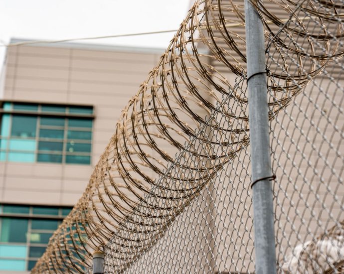 new-orleans-officials-mistakenly-release-inmate-from-same-prison-where-10-escaped-in-may
