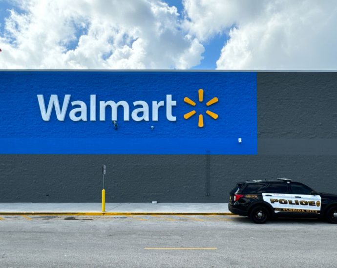 bystanders-helped-stop-stabbing-attack-at-michigan-walmart