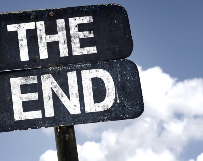 intel-cutting-cutting-edge-node-funds-would-mean-no-more-moore’s-law
