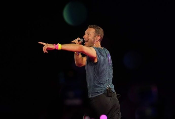 can-you-ever-expect-privacy-in-public?-coldplay-kisscam-saga-tells-us-a-lot