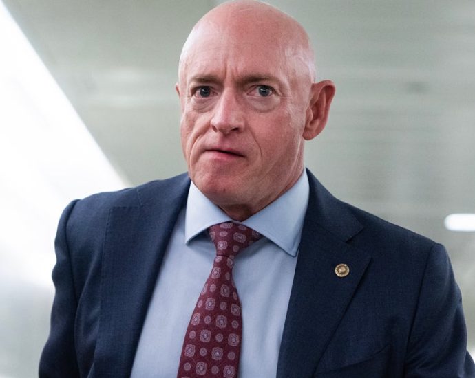 sen.-mark-kelly-won’t-rule-out-a-2028-presidential-run