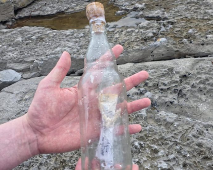 message-in-a-bottle-found-in-ireland-prompts-theories-about-taiwanese-crew