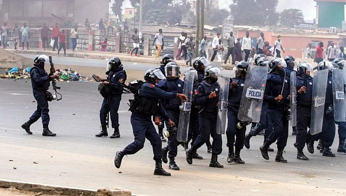 four-killed-and-hundreds-arrested-as-protests-against-fuel-hikes-in-angola-turn-violent