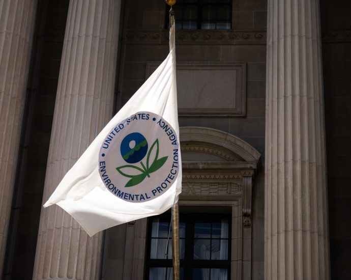 the-traitor’s-epa-wants-to-eliminate-regulation-for-greenhouse-gases