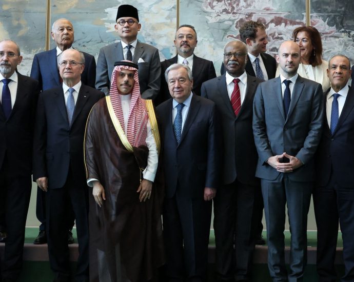 several-arab-and-muslim-states-call-on-hamas-to-disarm,-relinquish-power
