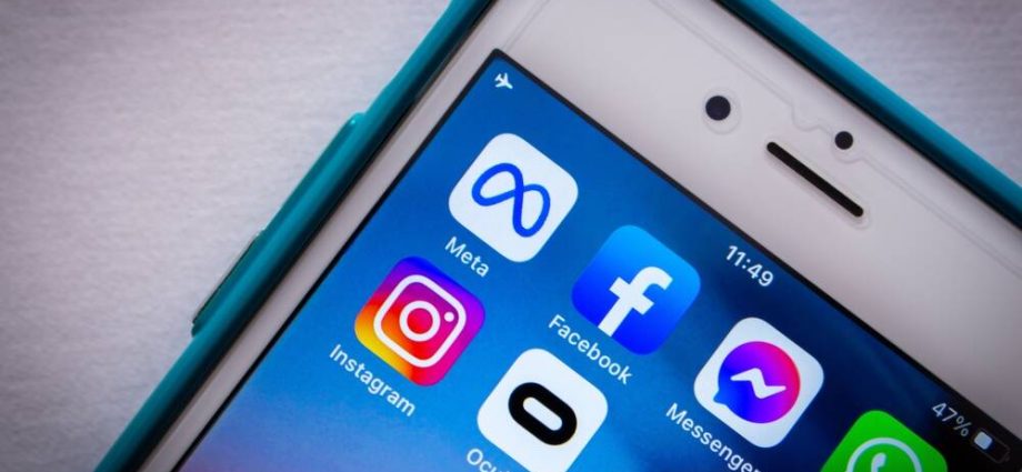 italy-says-meta-may-be-violating-law-with-ai-in-whatsapp