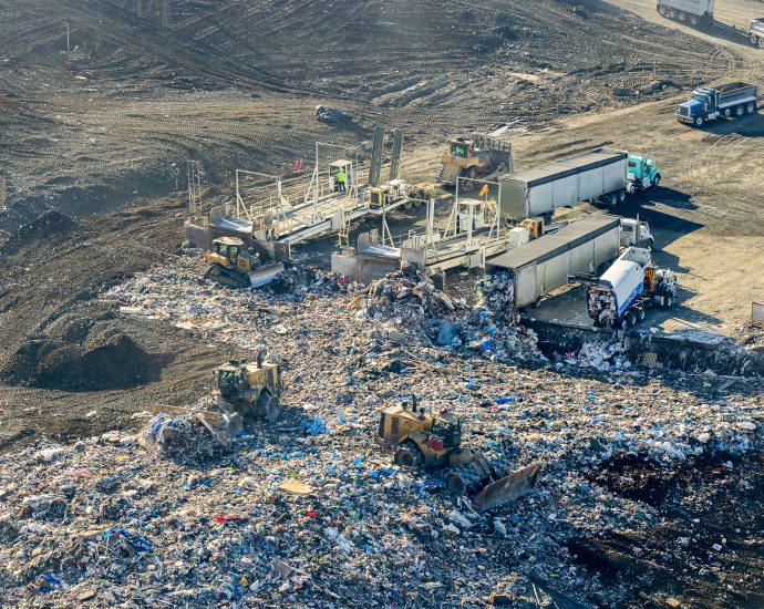 an-oregon-law-tries-to-tackle-garbage-gases