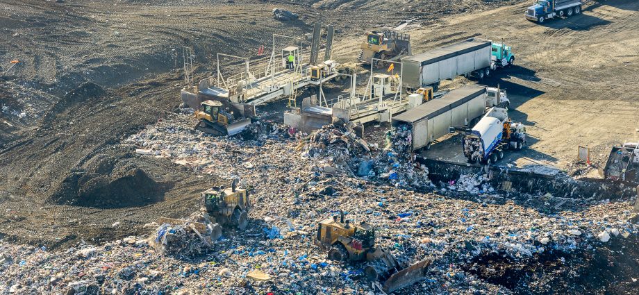 an-oregon-law-tries-to-tackle-garbage-gases