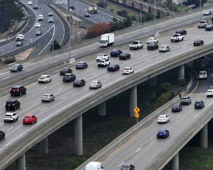the-epa-proposes-gutting-its-greenhouse-gas-rules.-here’s-what-it-means-for-cars-and-pollution