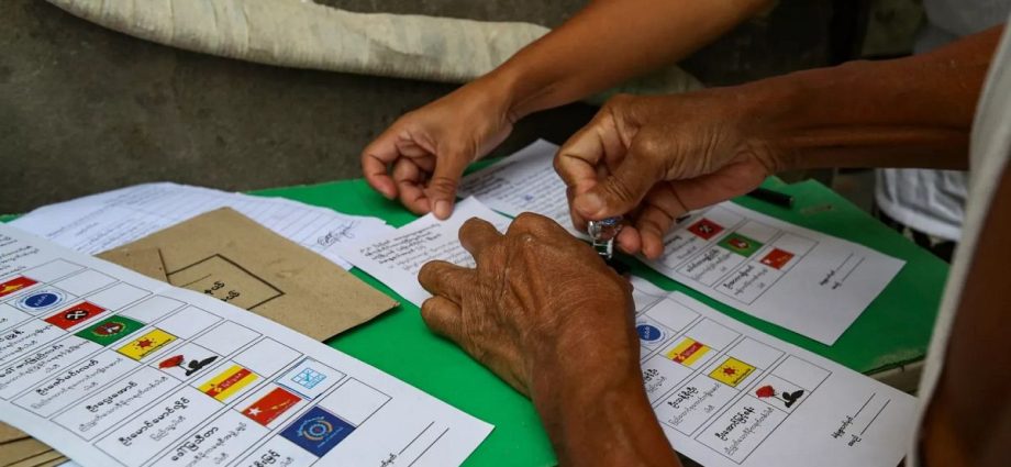 myanmar-ends-state-of-emergency-and-junta-chief-switches-roles-ahead-of-december-elections