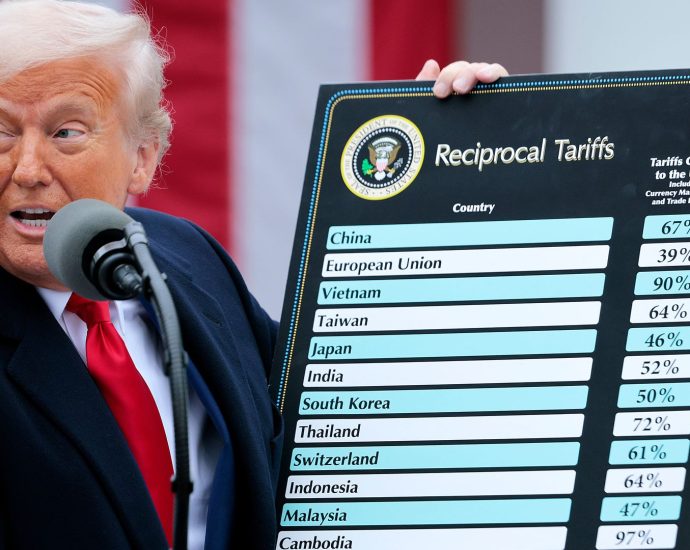white-house-unveils-new-trade-policy,-tariff-plan-hours-before-aug.-1-deadline