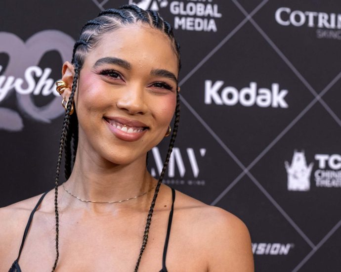 alexandra-shipp-says-‘love,-simon’-inspired-young-fans-to-come-out—and-taught-parents-how-to-love-them