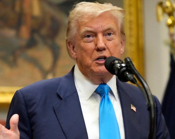 the-traitor-says-trade-deal-agreed-with-south-korea-at-15%-tariff-rate