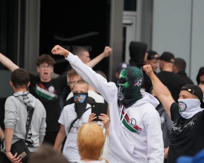 ‘we-are-scapegoats’:-the-rise-of-anti-migrant-anger-in-poland
