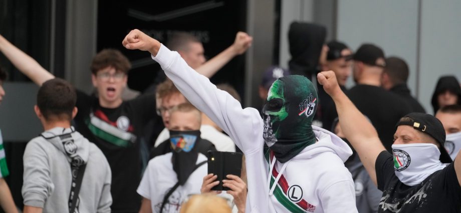 ‘we-are-scapegoats’:-the-rise-of-anti-migrant-anger-in-poland
