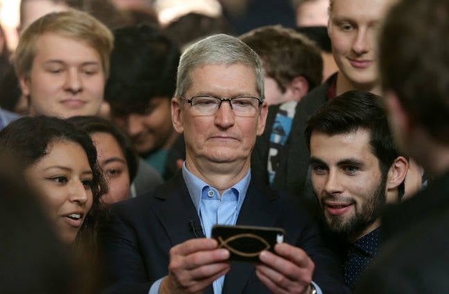 panic-buying-ahead-of-the-traitor-tariffs-added-$825-million-to-apple’s-sales-last-quarter
