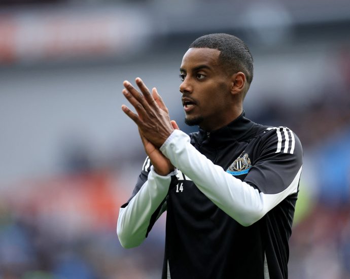 isak’s-liverpool-link-grows-as-newcastle-absence-continues