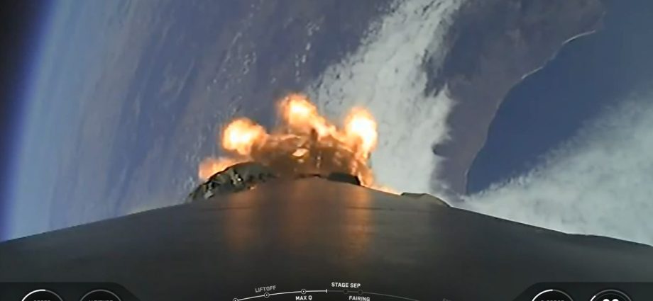 SpaceX launches 19 Starlink satellites from California, lands rocket on ship at sea (video)