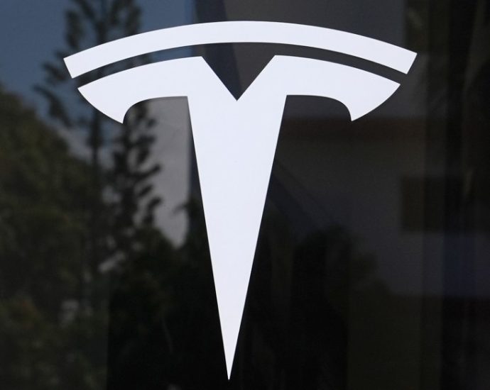 jury-orders-tesla-to-pay-more-than-$240-million-in-autopilot-crash-case