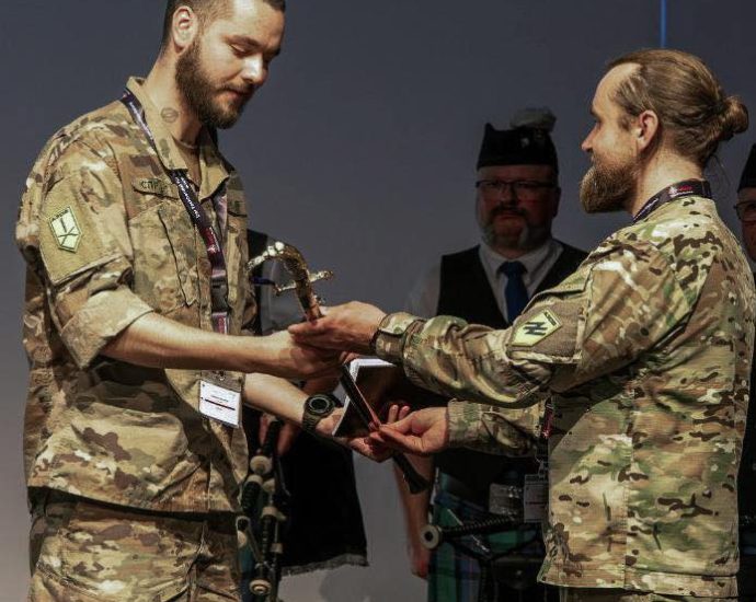 ukraine’s-azov-member-named-europe’s-top-combat-medic-after-innovative-drone-rescue