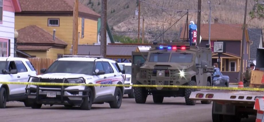 manhunt-underway-for-suspect-after-4-killed-in-montana-bar-shooting