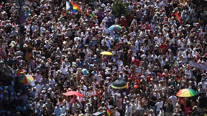 hungarian-police-questions-budapest-mayor-over-role-in-banned-lgbtq+-pride-march