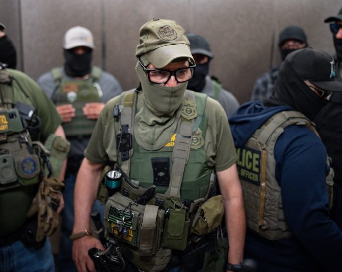 ice-recruiting-tactics-are-pissing-off-local-sheriffs-nationwide