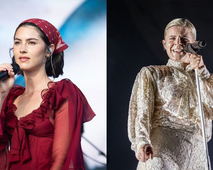 gracie-abrams-brings-out-robyn-for-surprise-‘dancing-on-my-own’-duet-at-lollapalooza